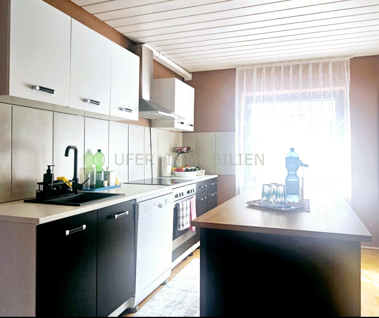 Großzügiges Mehrfamilienhaus am Waldrand-ideal als Ferienvermietung, mit Blick über Böllenborn