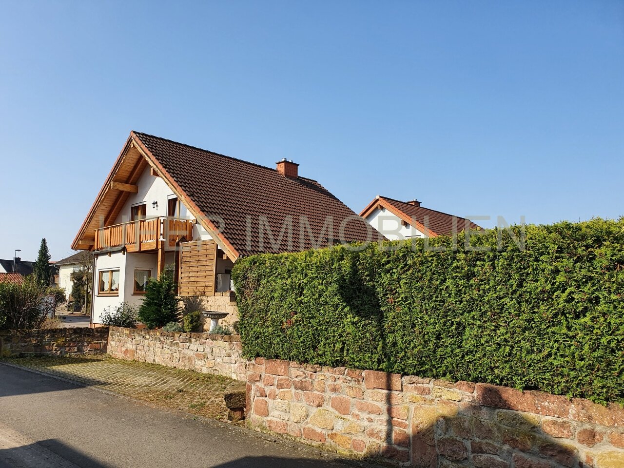 Winden: Gemütliches Einfamilienhaus mit Einliegerwohnung -ruhige Lage  Winden: Gemütliches Einfamilienhaus mit Einliegerwohnung -ruhige Lage