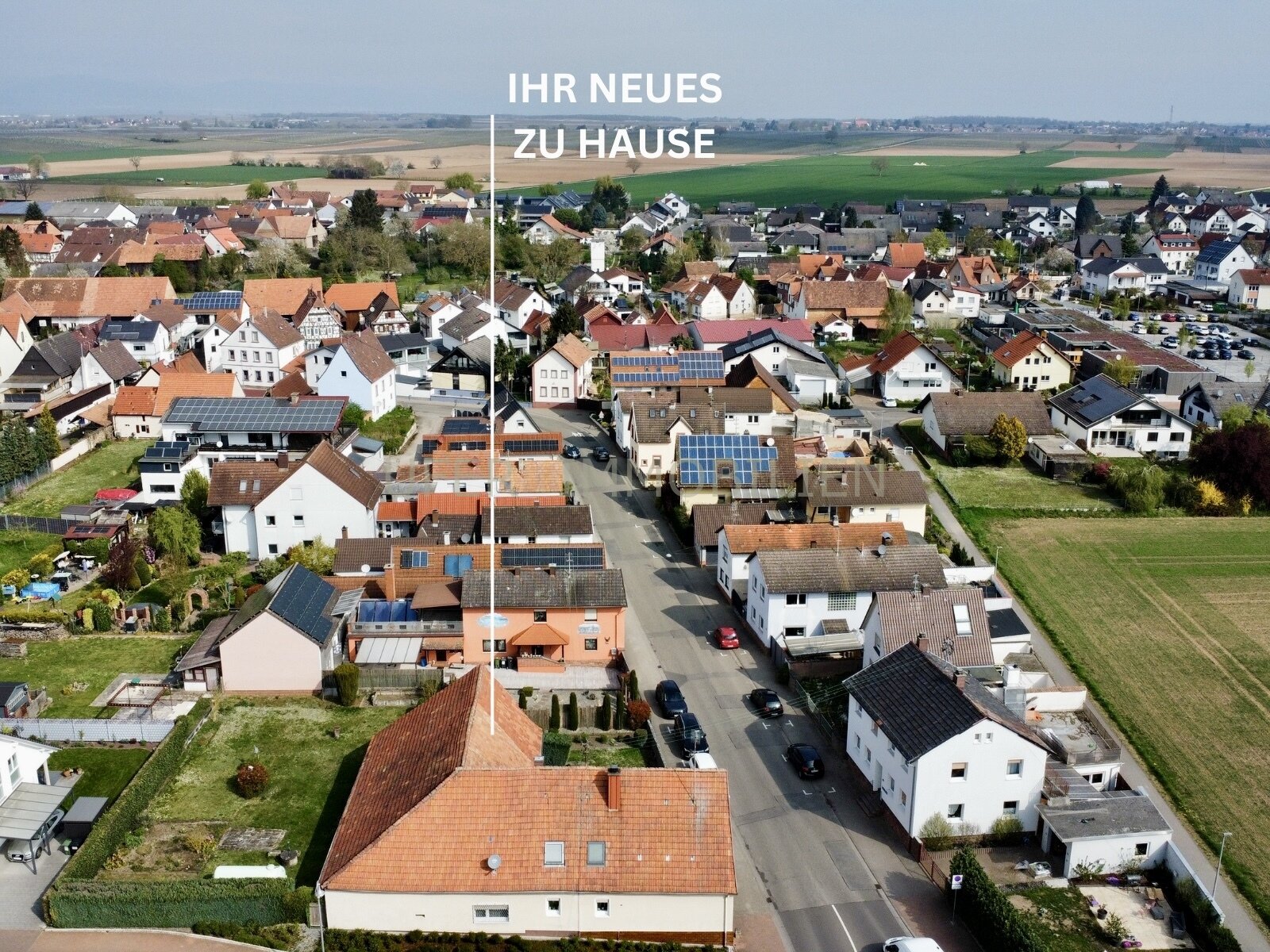 Gut angebundenes Einfamilienhaus mit anliegender Scheune, Bauplatz und vielen Nutzungsmöglichkeiten.