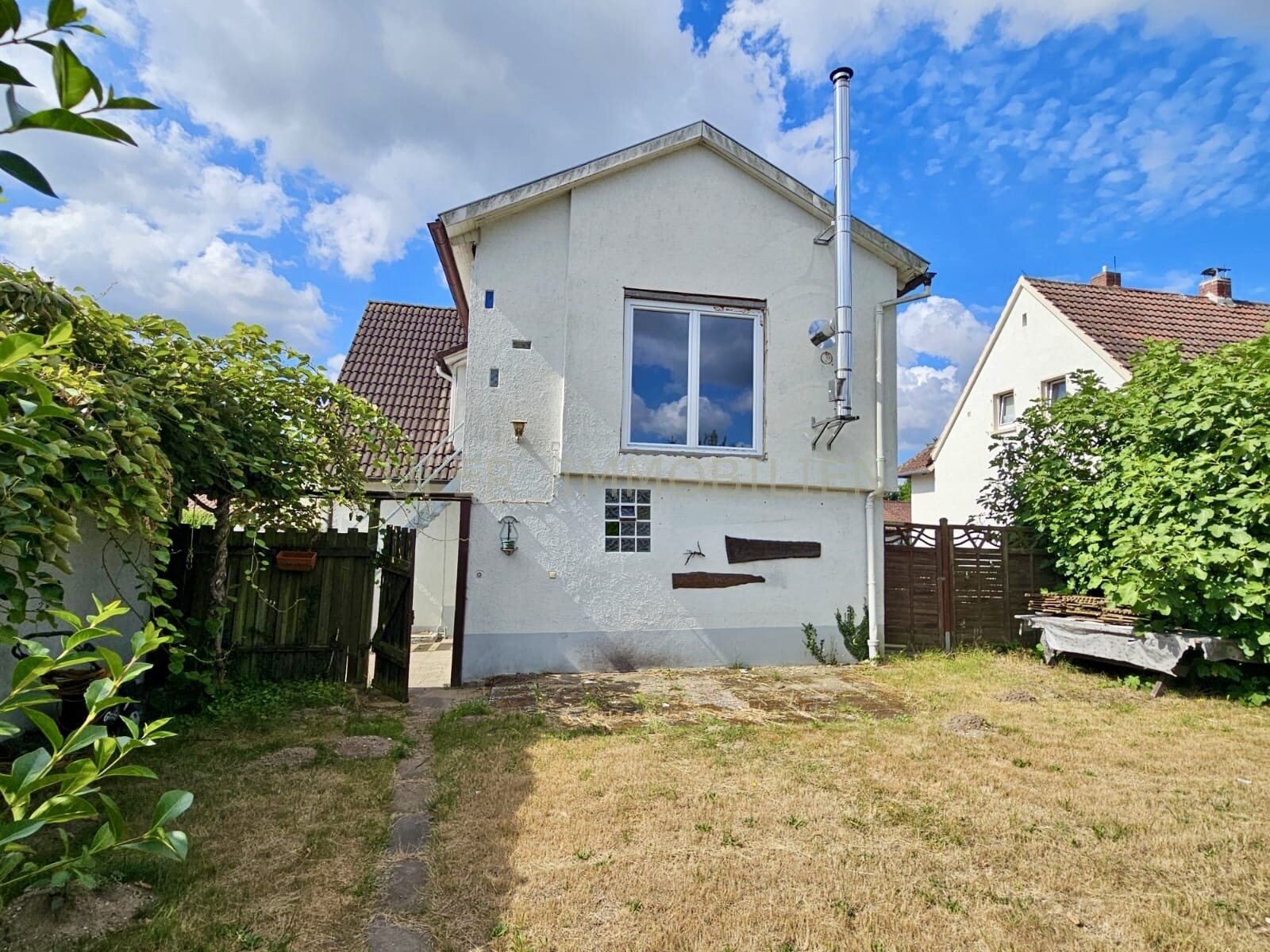Charmantes Einfamilienhaus mit Anbau und großem Grundstück