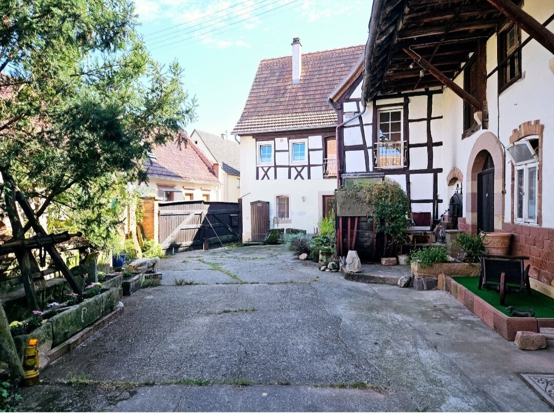 Rohrbach  in der Pfalz: Charmantes Winzeranwesen mit angrenzender Scheune und historischen Akzenten  Rohrbach  in der Pfalz: Charmantes Winzeranwesen mit angrenzender Scheune und historischen Akzenten