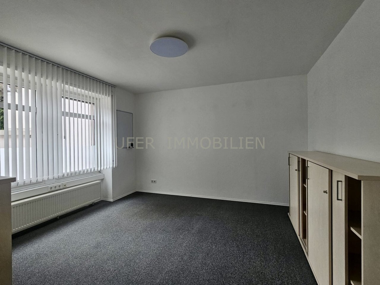 Büroeinheit Zimmer 2 Büroeinheit Zimmer 2