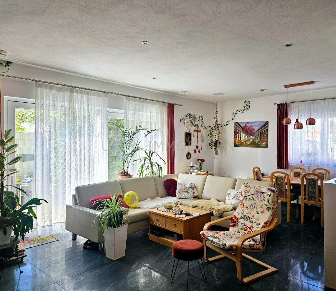 Wohn- Esszimmer