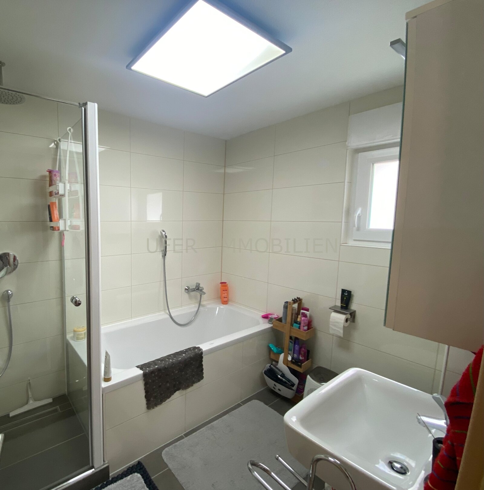 Badezimmer mit Fenster Badezimmer mit Fenster