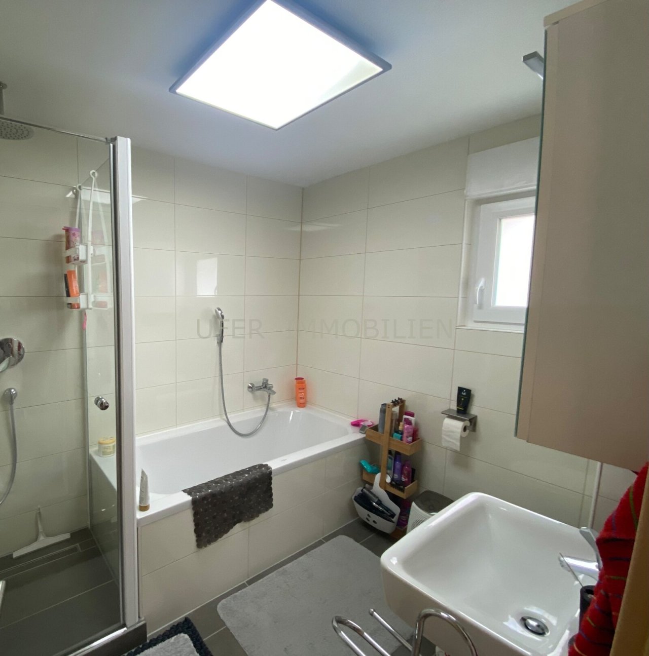 Badezimmer mit Fenster Badezimmer mit Fenster