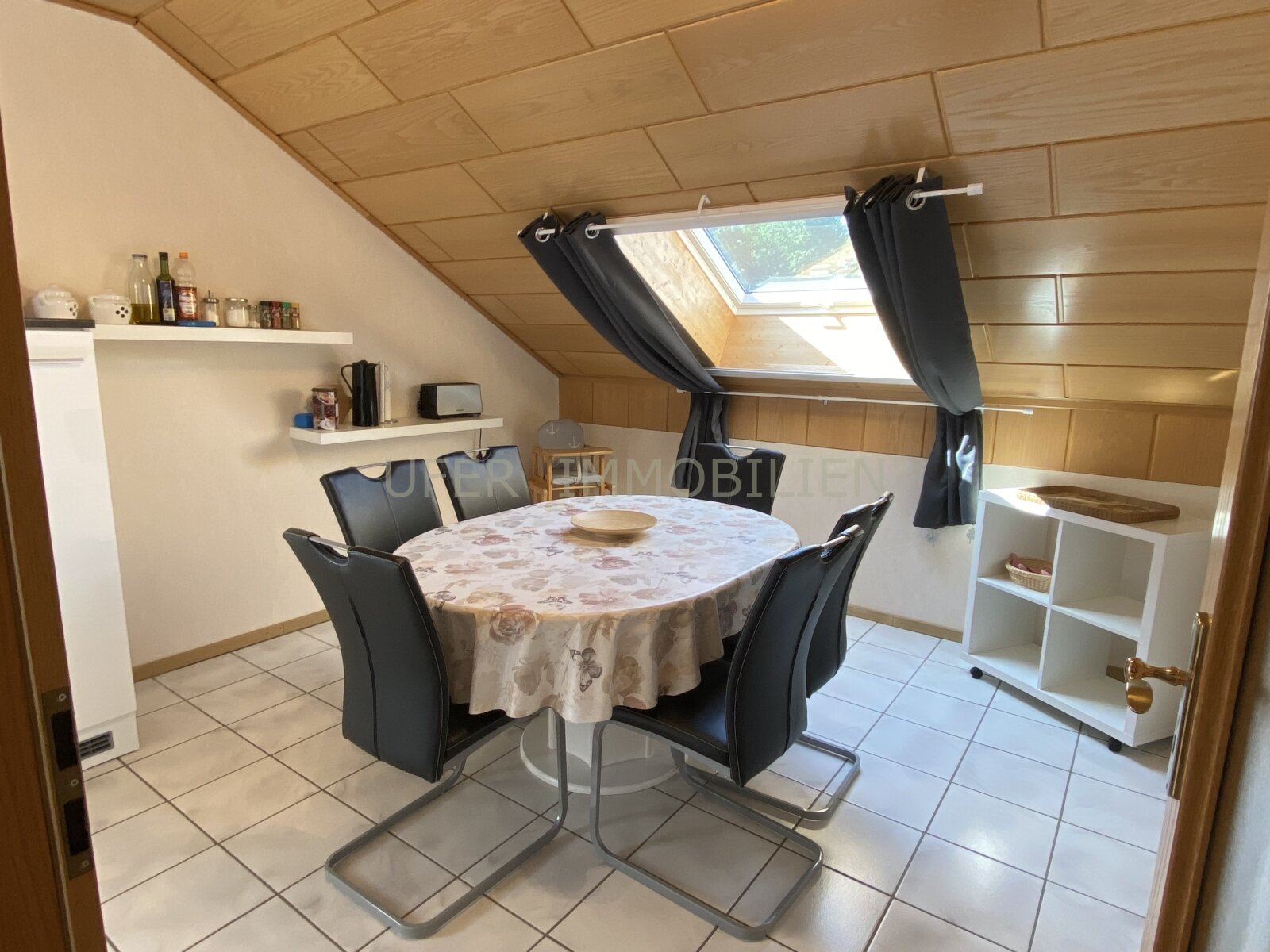 Esszimmer O.G. Esszimmer O.G.
