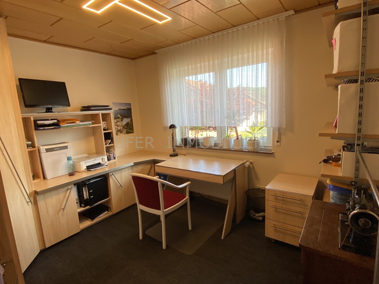 Arbeitszimmer E.G. Arbeitszimmer E.G.