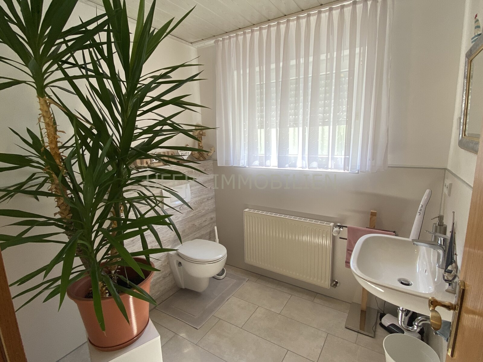 Gäste WC E.G. Gäste WC E.G.