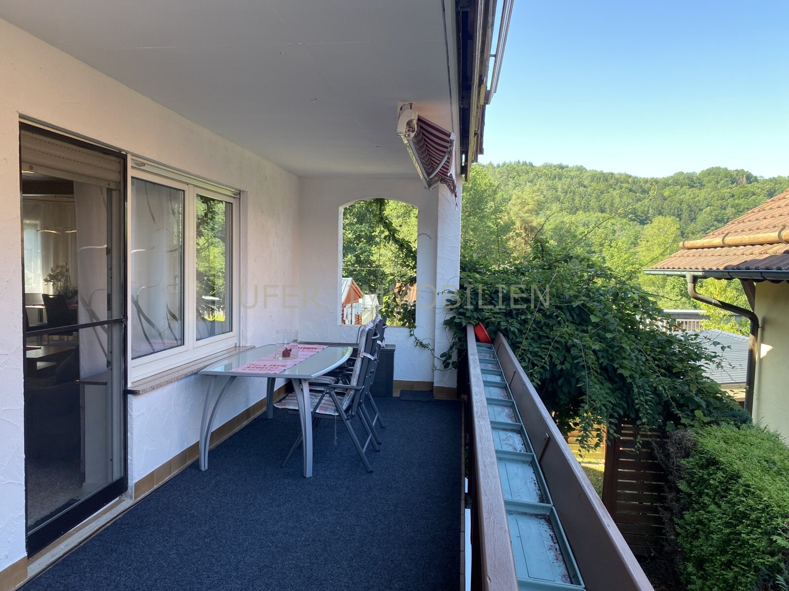 Balkon 1 E.G. Balkon 1 E.G.