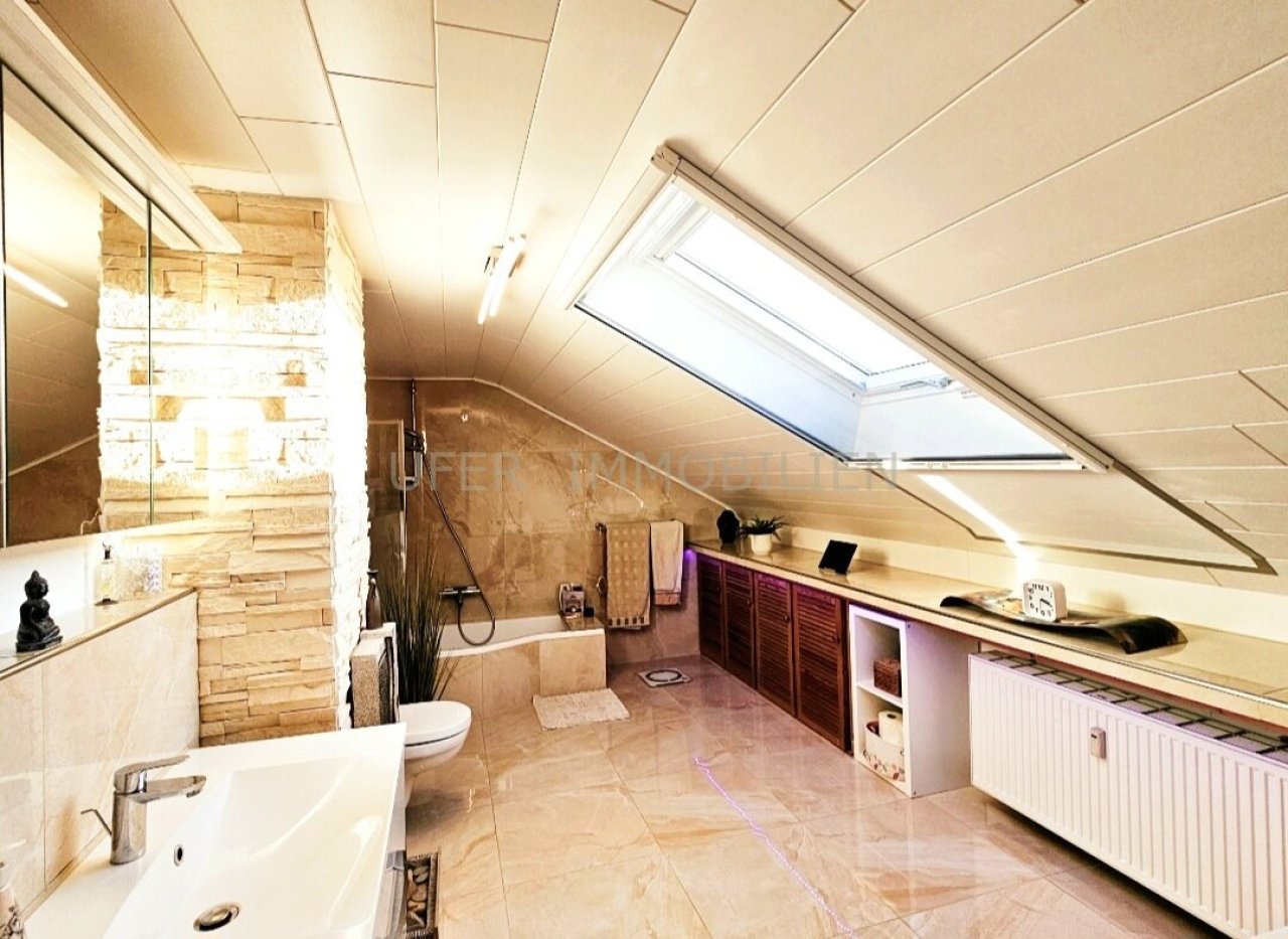 Badezimmer Blick vom Flur