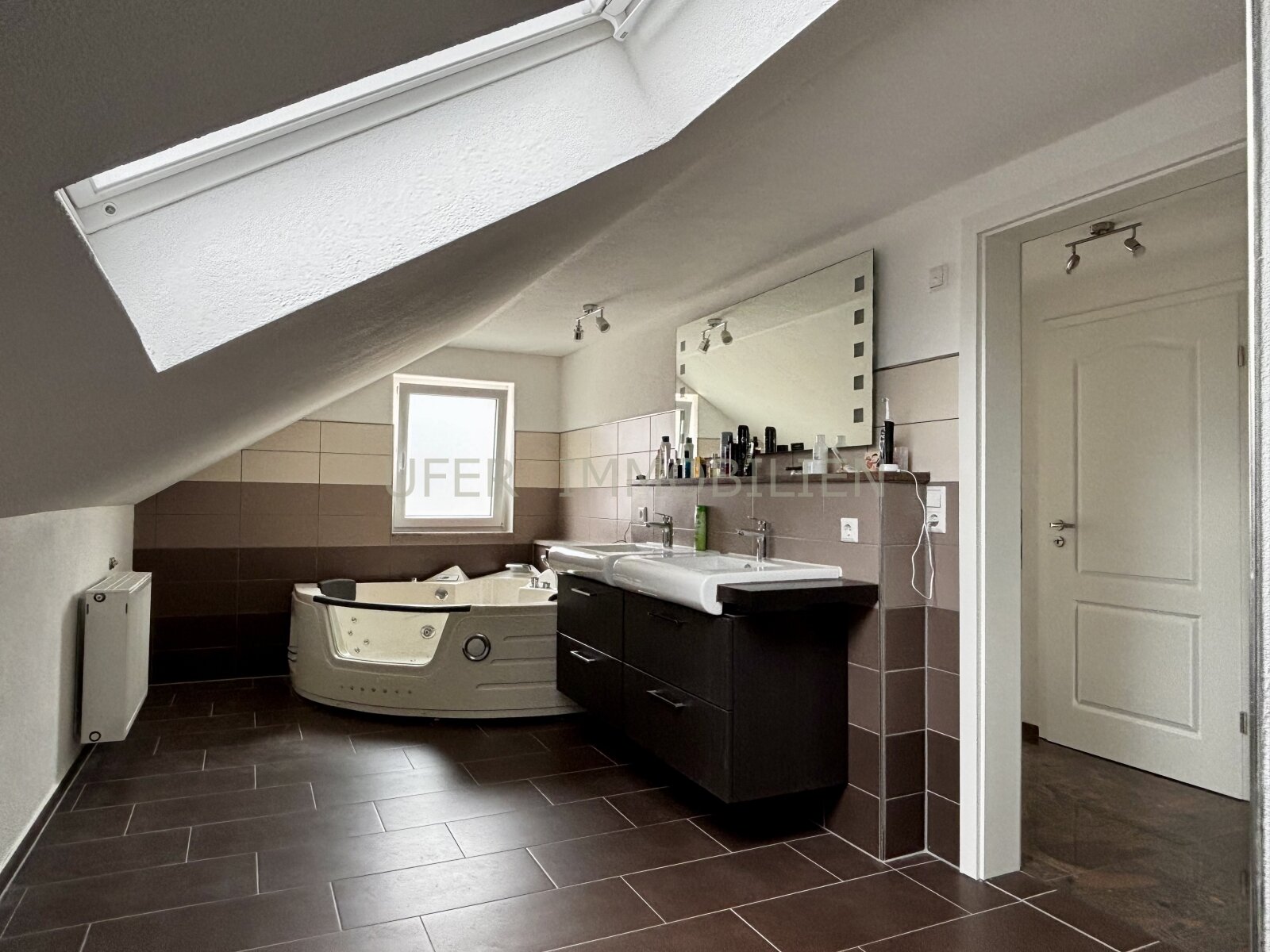 Badezimmer DG Badezimmer DG