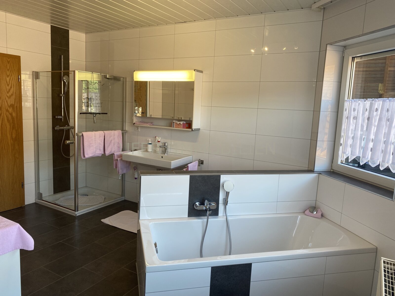 Badezimmer O.G. Badezimmer O.G.