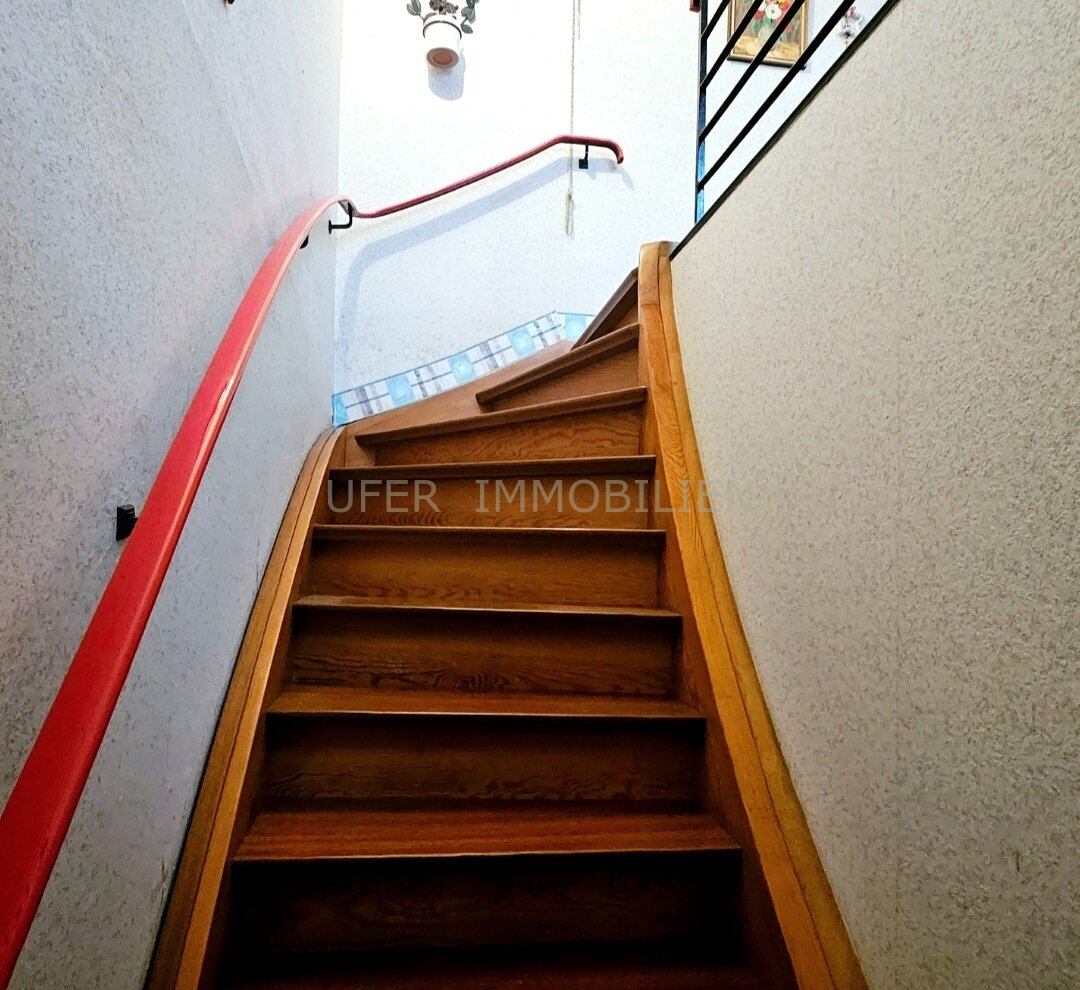 Solides Ein-bis Zweifamilienhaus mit kleinem Garten und Innenhof in Insheim/SÜW